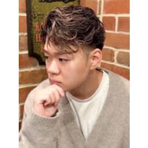 フェザーパーマスタイル