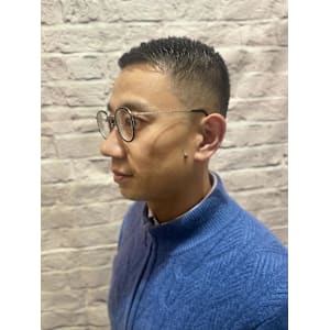 短めスッキリなクルーカット - グレイスフルバーバー プラチナム【グレイスフルバーバー プラチナム】掲載中