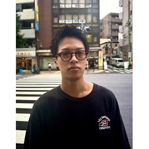 面長さんにオススメ！刈り上げないで作る【スパイキーショート】 - Re:ICE【リアイス】掲載中