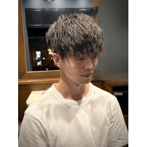 メンズ　ツイストパーマ　刈り上げ - 銀座shino【ギンザ シノ】掲載中