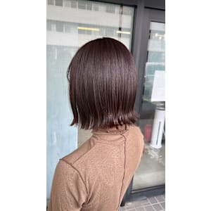 【艶カラー】ピンクブラウン×切りっぱなし外はねボブ