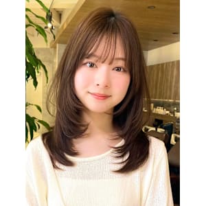 ミディアム20代30代40代レイヤー前髪なし前髪あり表参道【