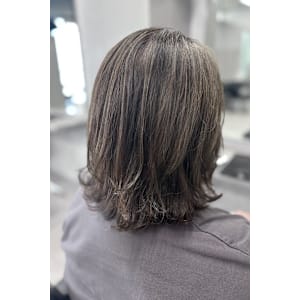 白髪ぼかし×細ハイライトボブ - newi 所沢【ネウィ トコロザワ】掲載中