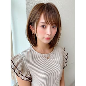 30代40代に人気の大人かわいい前髪ありのくびれショート