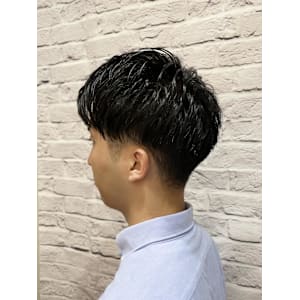 ツーブロックナチュラルアップバングショート - グレイスフルバーバー プラチナム【グレイスフルバーバー プラチナム】掲載中