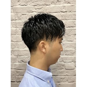 ツーブロックナチュラルアップバングショート - グレイスフルバーバー プラチナム【グレイスフルバーバー プラチナム】掲載中