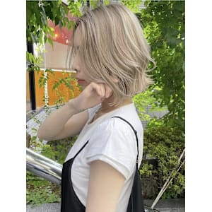 ホワイトブロンド/パールベージュ/ヘーゼルグレージュ