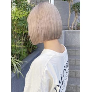 ホワイトブロンド/ハッシュボブ/パールベージュ/エンドカラー