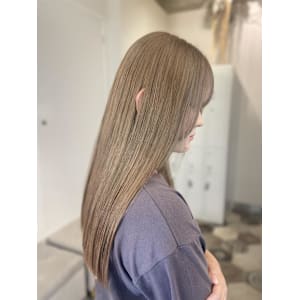 ミルクティーベージュ