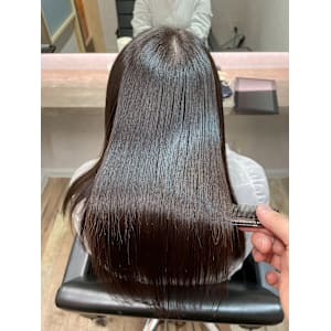 ナチュラルストレート[髪質改善][縮毛矯正]