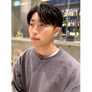 ストレート センターパート 前髪ストレート ビジネス 30代