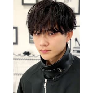 ツイストパーマ緩めマッシュカット