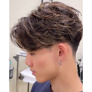 緩めニュアンスパーマフェザーパーマメンズセンターパート