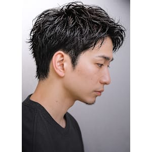 スパイキーショートカットビジネスヘア短髪ツイストパーマ