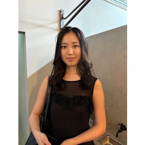 ステップボーンカット/レイヤーカット/韓国ヘア/小顔