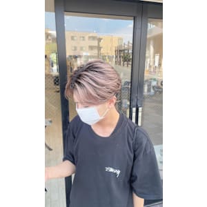 メンズバレイヤージュ × センターパート