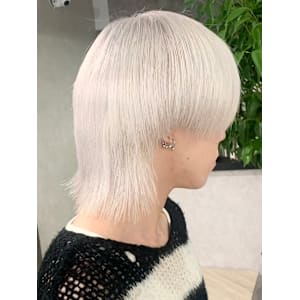 シルキーホワイトカラー