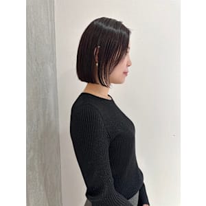 切りっぱなしボブ大人ボブ顔周りカットダークグレージュ