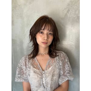 レイヤーカット/ウルフカット/くびれミディ/レイヤー