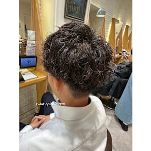 20代30代おすすめ！ツイストスパイラルパーマ◎高橋美穂