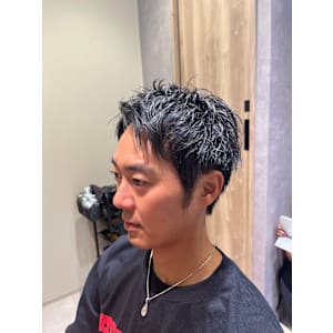 スパイキーショート