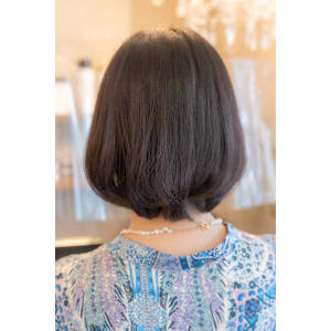 20代~50代に選ばれるサロン/暗めカラー/デザインカラー