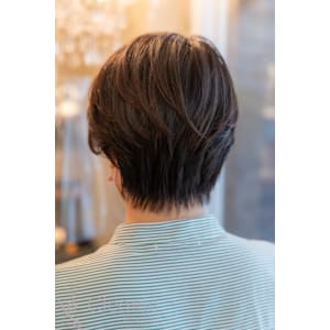 20代~50代に選ばれるサロン/暗めカラー/デザインカラー