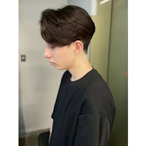 オリーブベージュ 透明感カラー 韓国ヘア アップバング