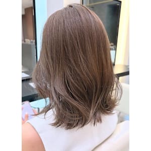 レイヤーカット*くびれヘア*ミディアムヘア*オリーブベージュ