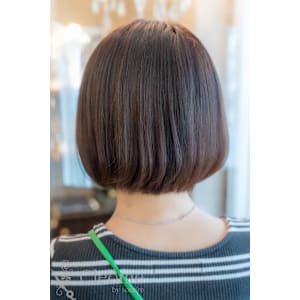 20代~50代に選ばれるサロン/暗めカラー/デザインカラー