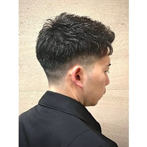 ショート　アップバング