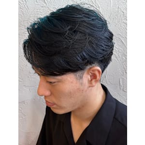 メンズツーブロックフェザーマッシュカット曲がる縮毛矯正