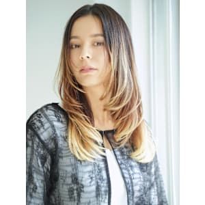 HCレイヤー×セミロングスタイル