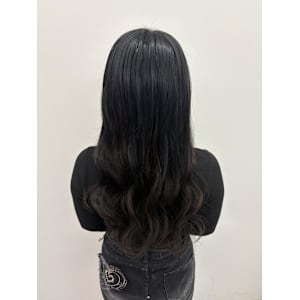 ボブから120本でロングヘアー！！！