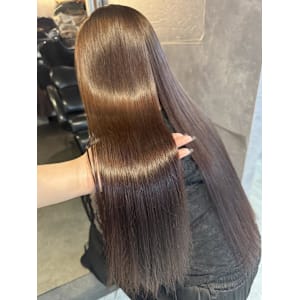 《鈴木茉奈》アッシュオリーブ/透明感カラー/ツヤ髪