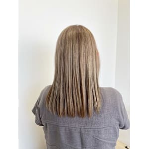 ミルクティーベージュ