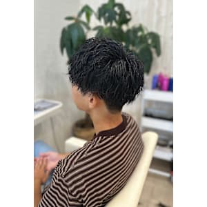 男性から大人気、シャドウパーマ