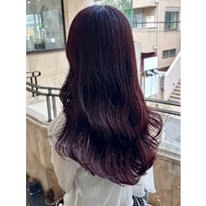 秋冬オススメ！ブリーチなし赤すぎない大人ワインレッド