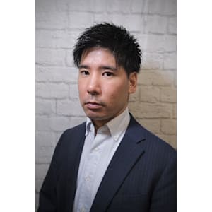 ツーブロック束感ビジネスショート - グレイスフルバーバー プラチナム【グレイスフルバーバー プラチナム】掲載中