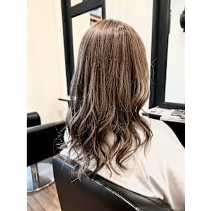 マロンベージュ