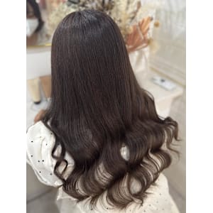 《鈴木茉奈》ラベンダーブラウン/巻き髪/黄味飛ばし