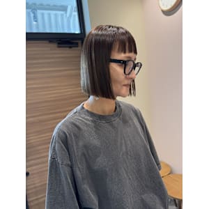 ミニボブ/オリーブアッシュ - 半個室 rire hair 大野城店【ハンコシツリールヘアー オオノジョウテン】掲載中