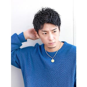 『大人爽やかショート』　ツーブロック　前髪上げ　刈り上げ