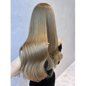 《中島遼香》ベージュ/ミルクティー