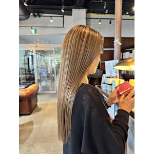 ブリーチなしハイトーン - ungu GALLERY【アングゥギャラリー】掲載中