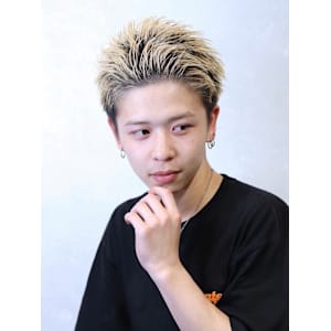 かきあげ　アップバング　ハイトーンショート - men's salon es.【メンズサロン エス】掲載中
