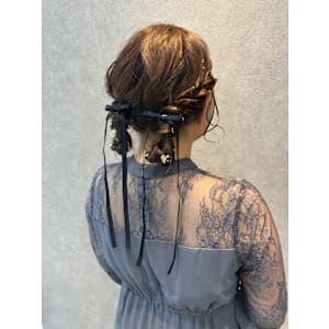 お呼ばれアレンジツインリボン