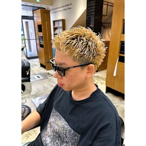 スパイキーショート【SHIFT】