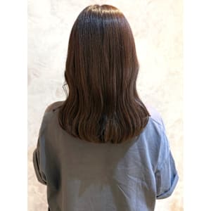 ナチュラルブラウン セミロング 暗髪カラー 髪質改善 20代