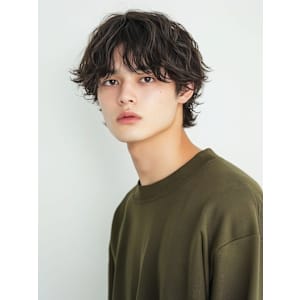 ニュアンスパーマ ウルフ メンズカット 韓国 センターパート